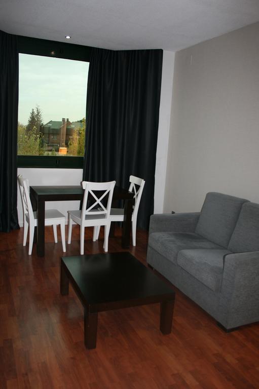 Apartamentos Th Las Rozas Exterior foto