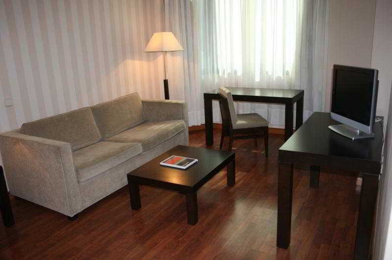 Apartamentos Th Las Rozas Exterior foto